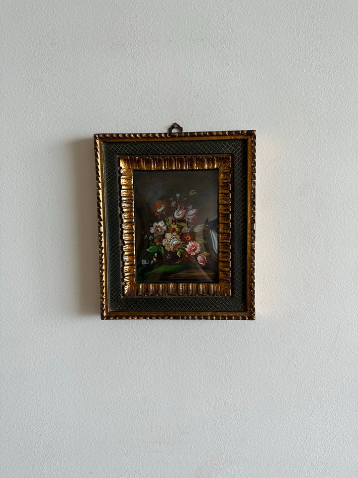 Peintures bouquets de fleurs encadrement vert et or travaillé