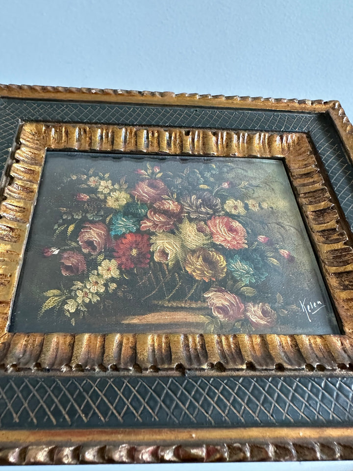 Peintures bouquets de fleurs encadrement vert et or travaillé