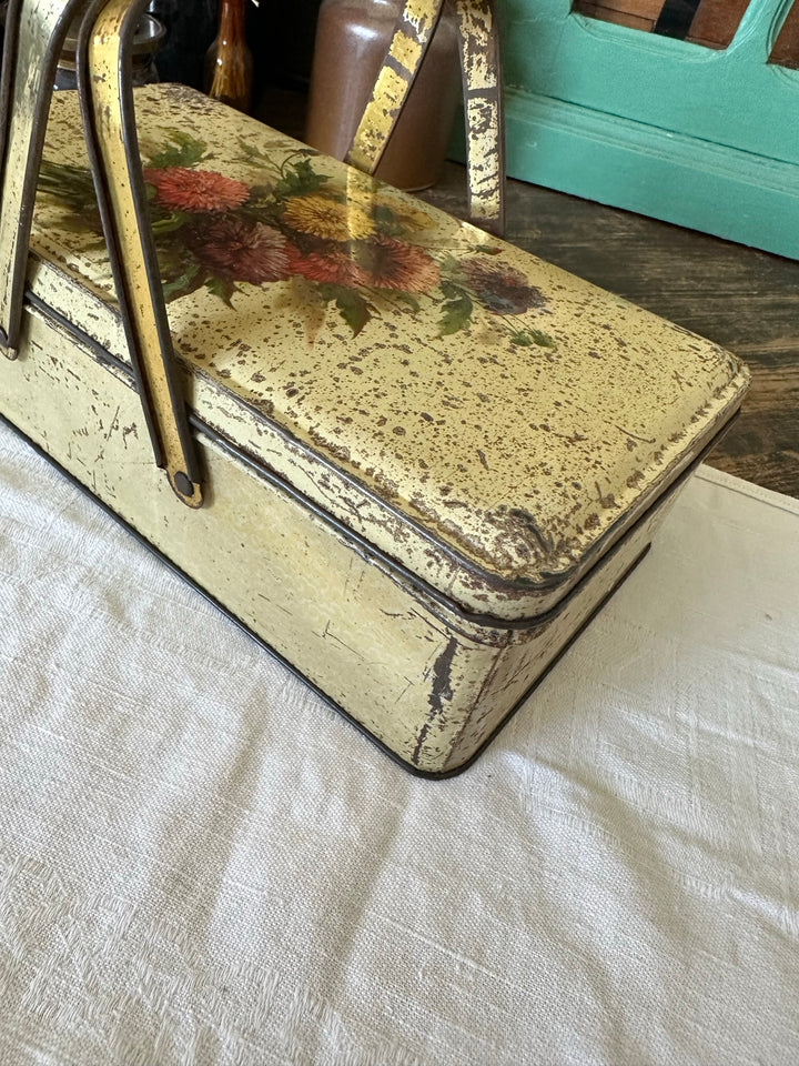 Boite en métal rectangulaire avec anses motifs fleurs