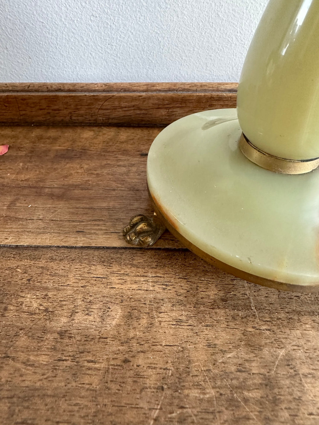 Lampe en onyx avec abat jour en opaline orangée