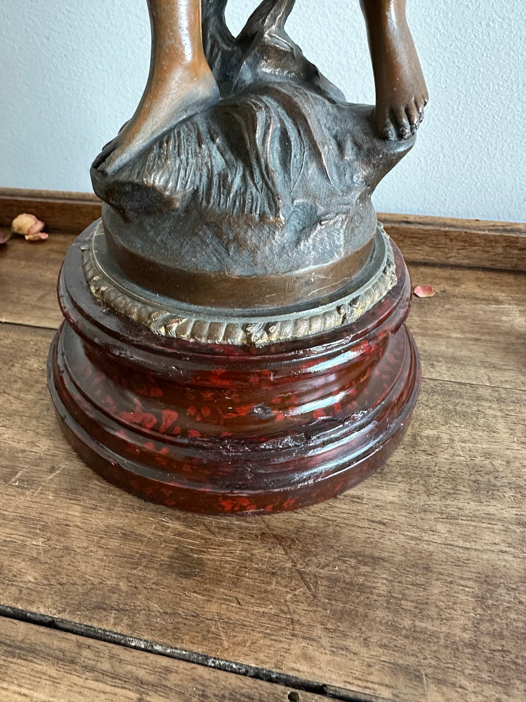 Statue en régule signée Auguste Moreau 1917 - Retour des champs