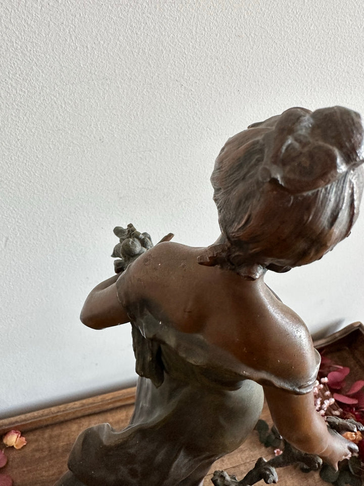 Statue en régule signée Auguste Moreau 1917 - Retour des champs