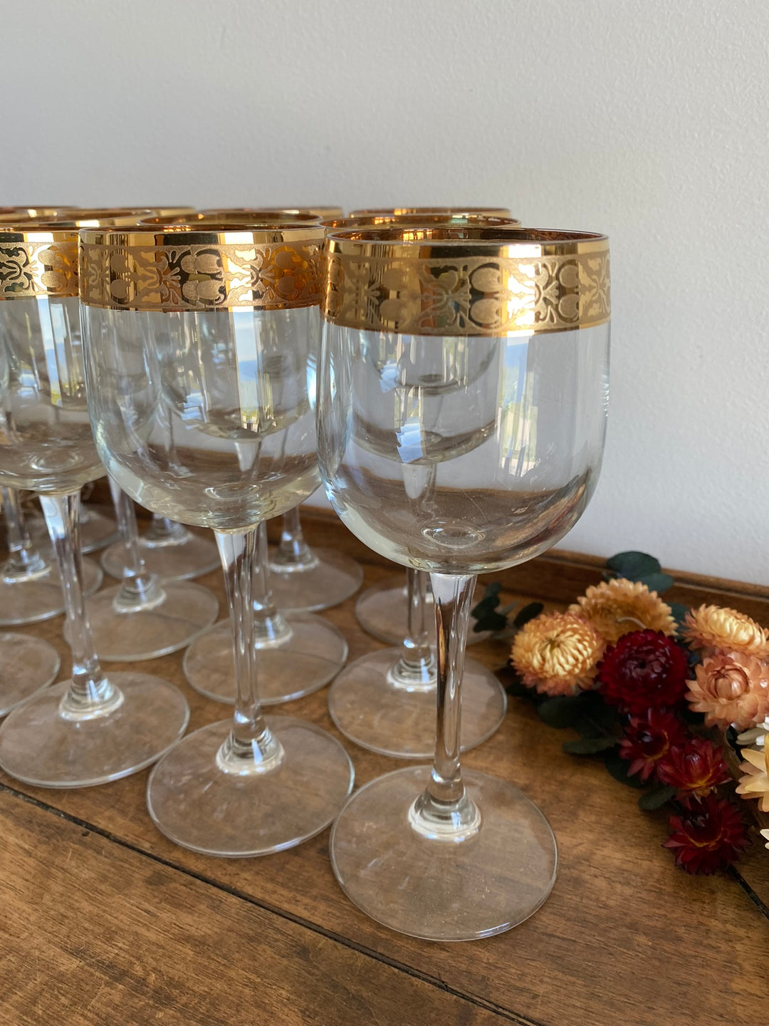 Verres dorés sur piedsfabrication italienne