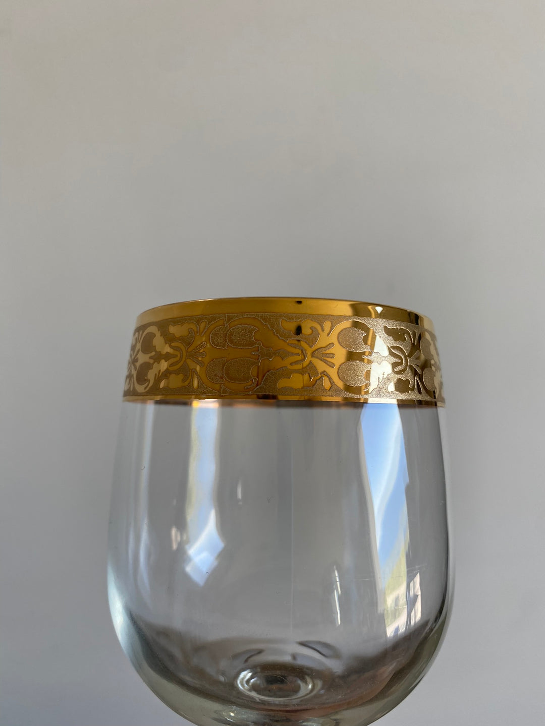Verres dorés sur piedsfabrication italienne
