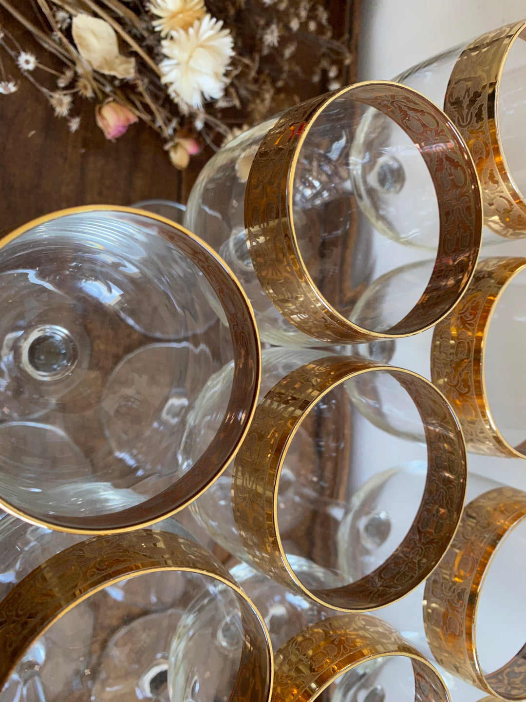 Verres dorés sur piedsfabrication italienne