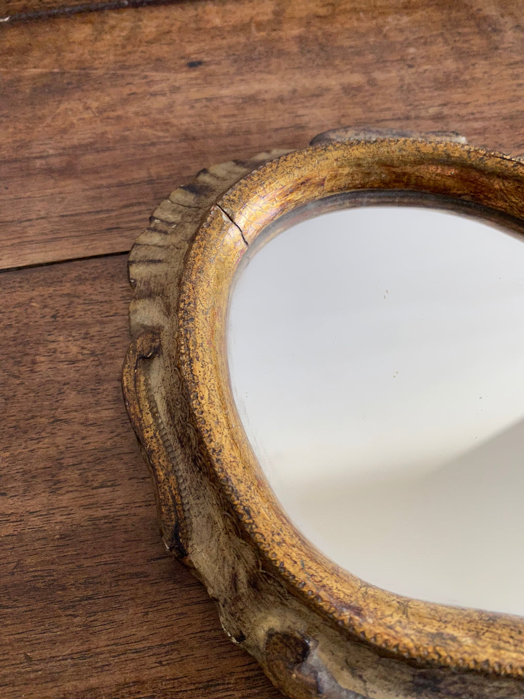 Miroir à main florentin en bois décoré