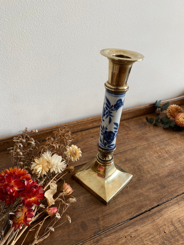 Bougeoir en laiton et porcelaine peinte à la main