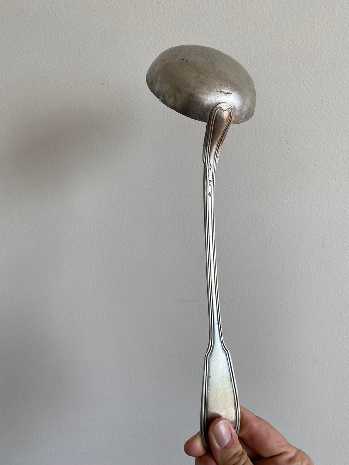 Louche en métal argenté