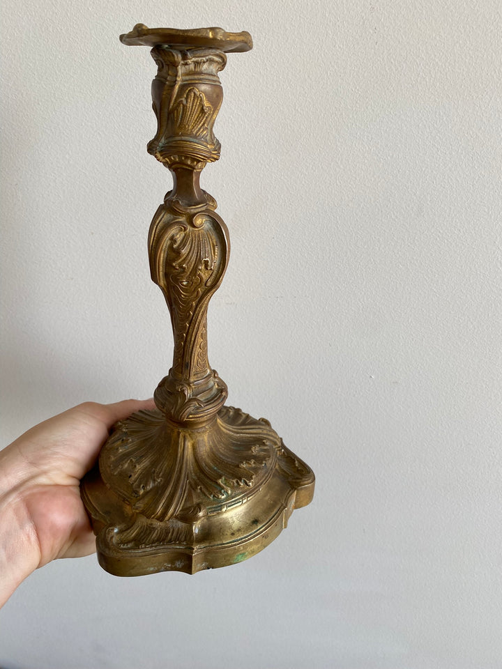Bougeoir en bronze doré travaillé