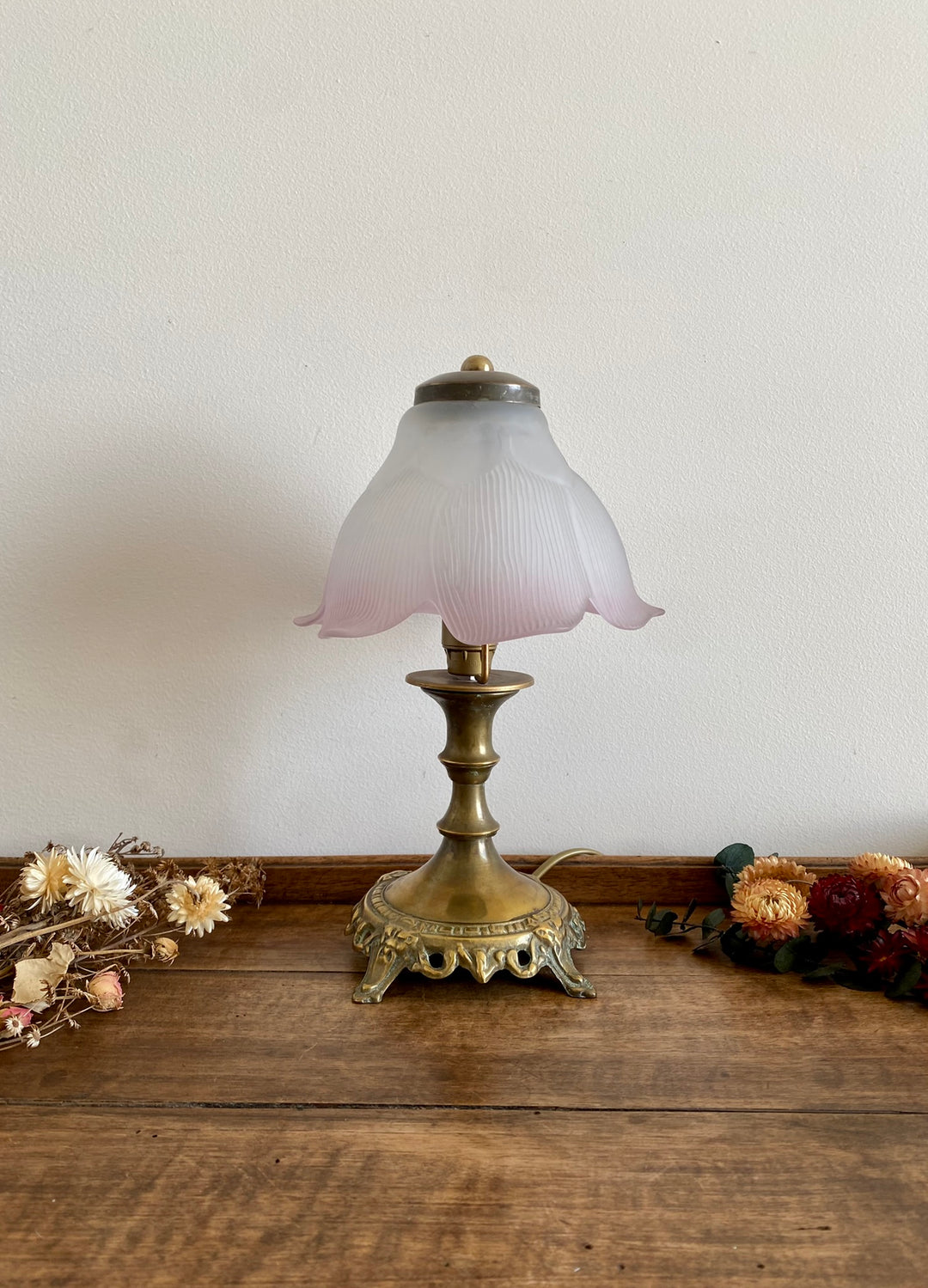 Lampe de chevet socle en laiton et abat jour fleur