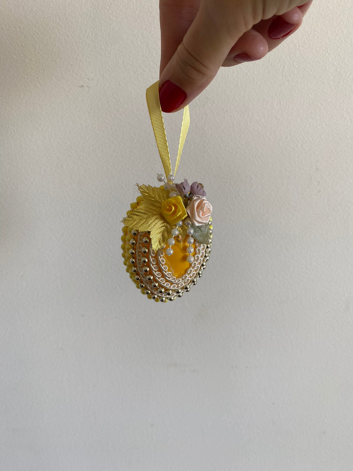 Oeufs décoratifs à accrocher