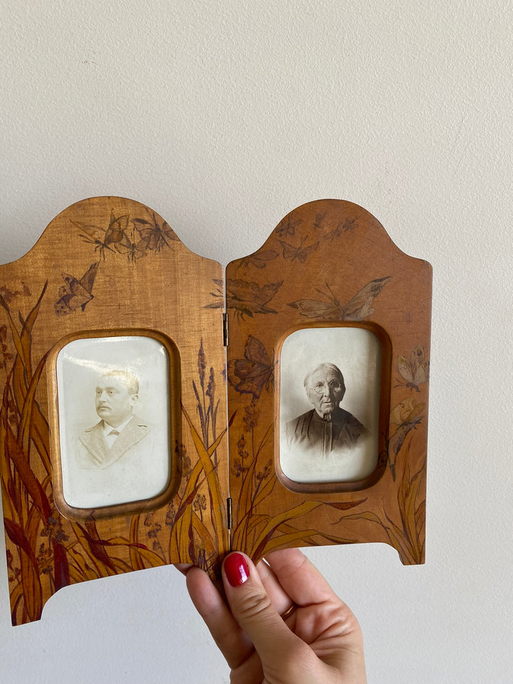 Diptyque en bois peint années 1920