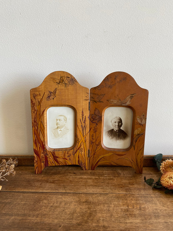 Diptyque en bois peint années 1920