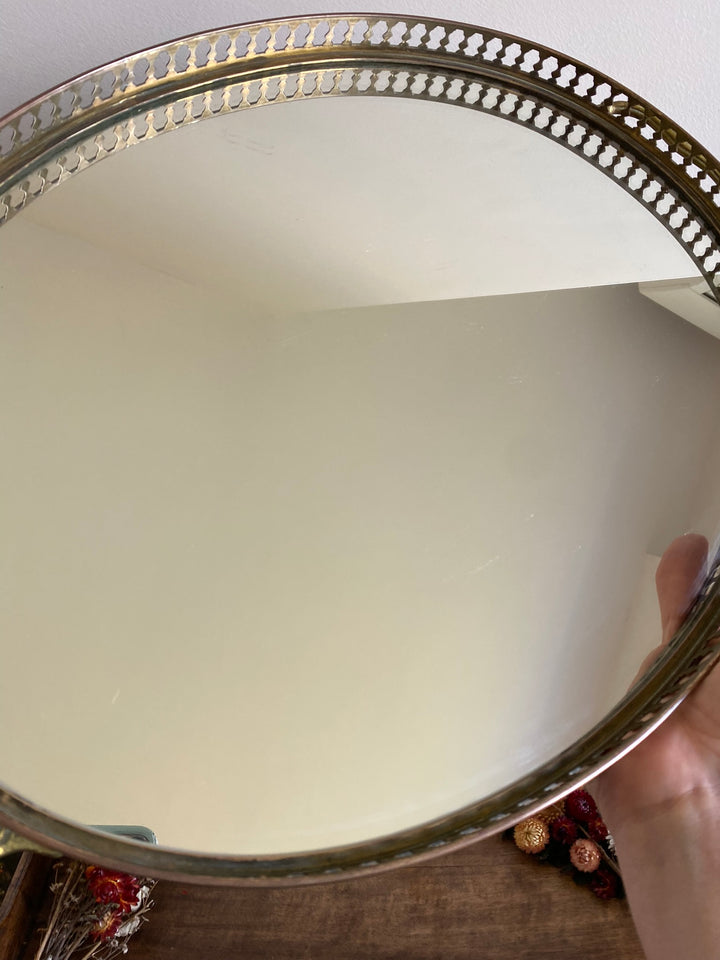 Plateau de service miroir ovale en laiton années 1920