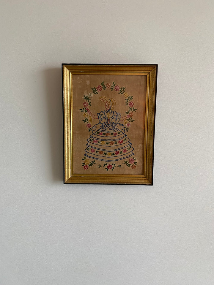 Broderie jeune fille début XXème