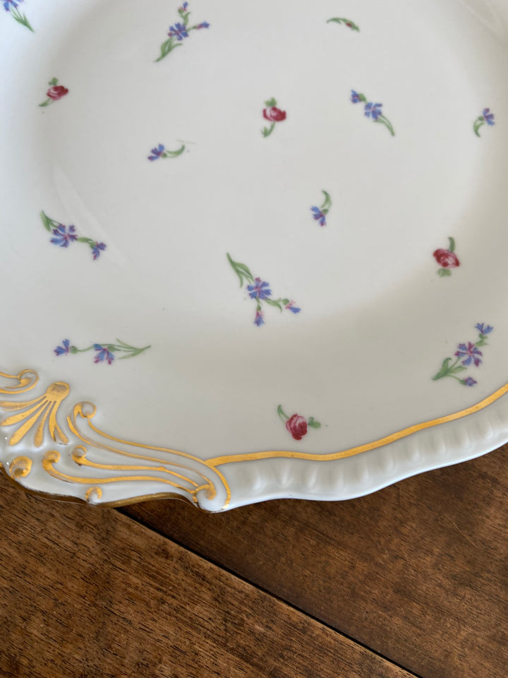 Assiette de présentation en porcelaine