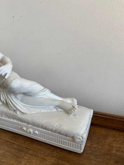 Statuette Pauline Bonaparte méridienne en plâtre