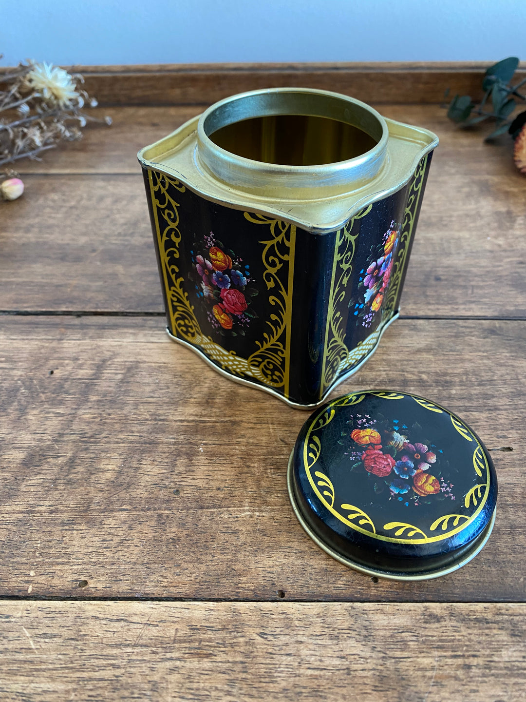 Boîte en métal craquelé motifs fleurs