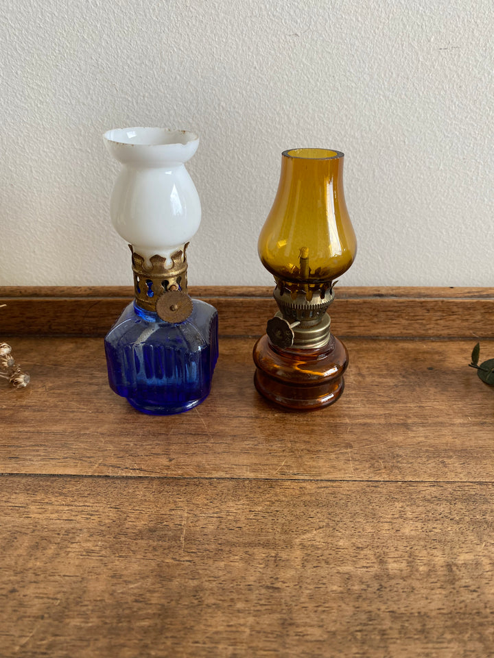 Lampes à pétrole miniatures