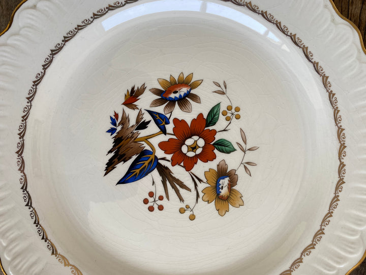 Service complet en porcelaine motifs fleurs 979
