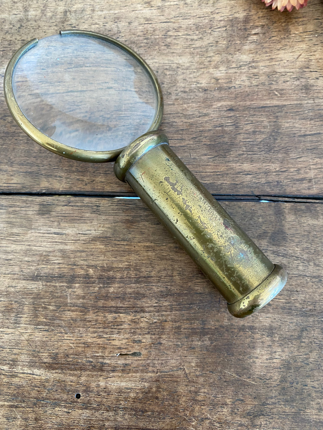 Loupe en laiton ancien