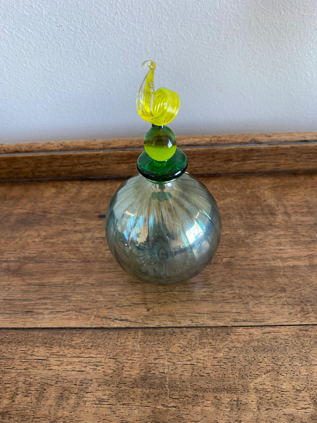 Fioles à parfum en verre coloré vintage