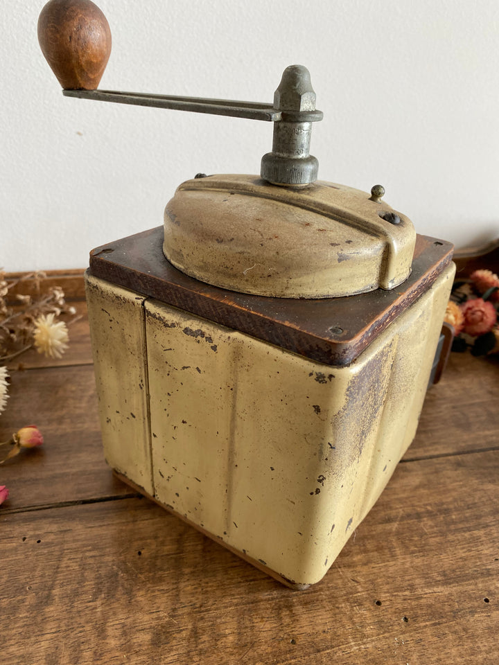 Moulin en bois et métal Japy
