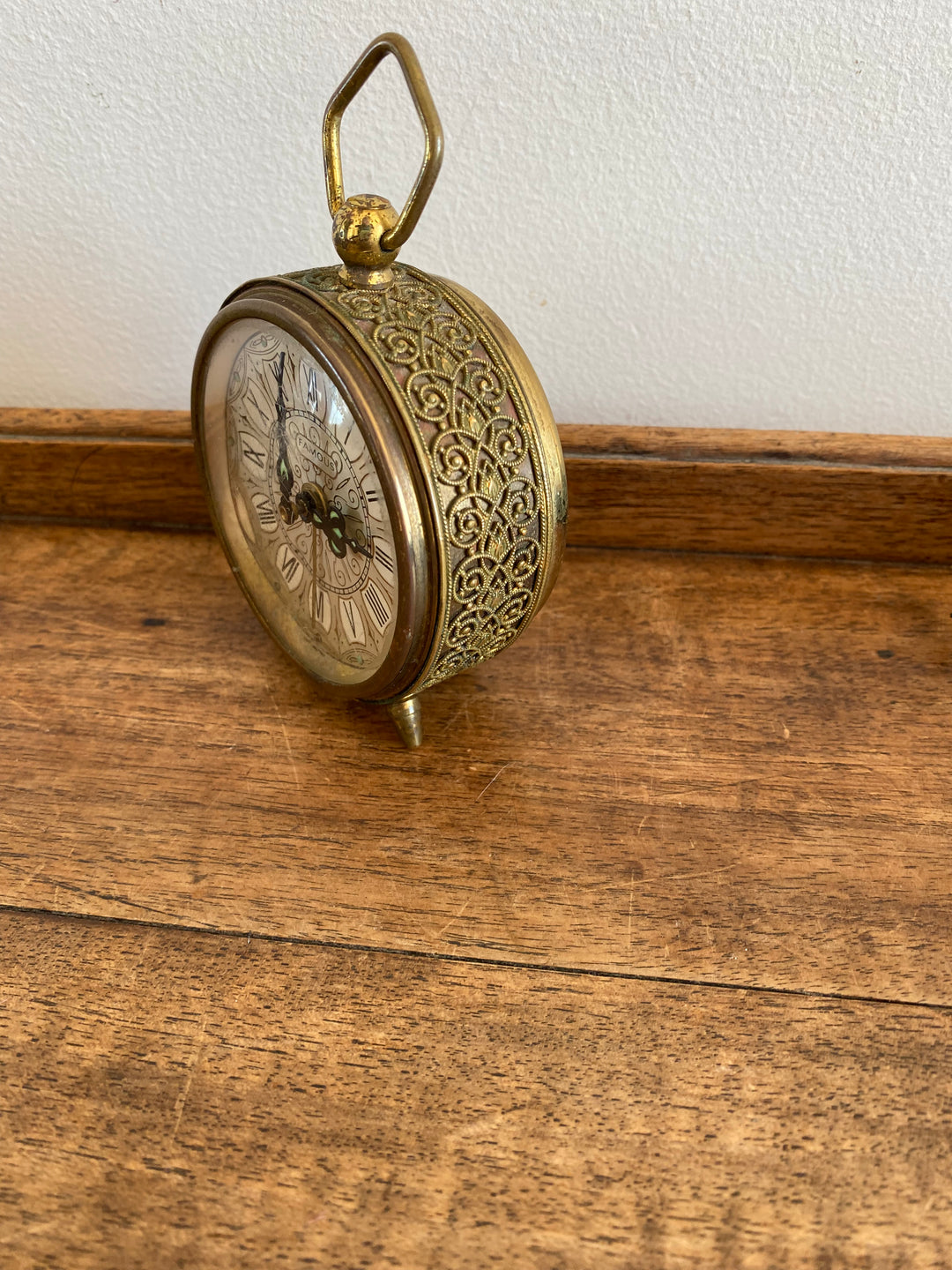 Réveil matin en dentelle de laiton doré