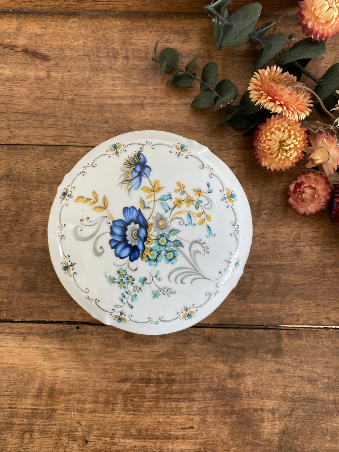 Bonbonnière motifs fleurs bleues Limoges France