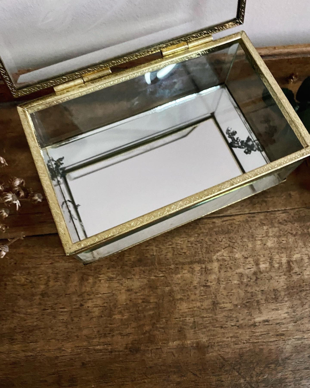 Boîte à bijoux en verre vintage