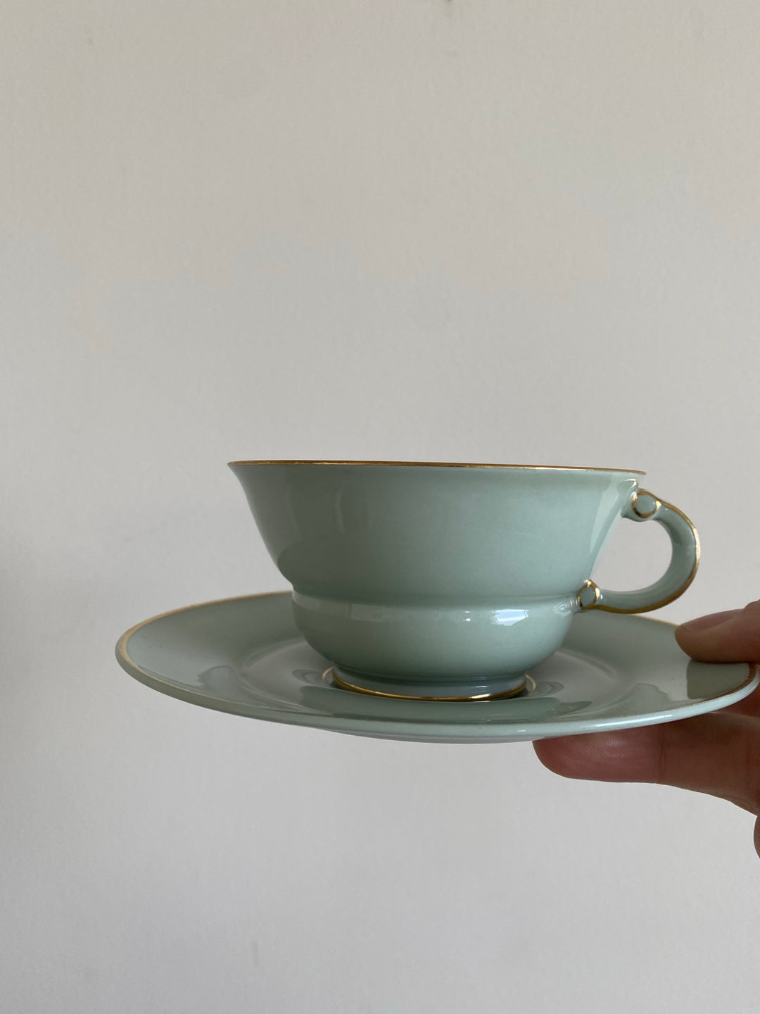 Tasses et soucoupes Pirkenhammer Czechoslovakia vert clair et or