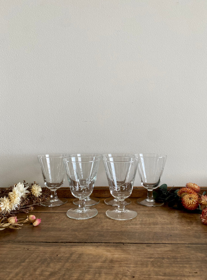 Verres à eau et a liqueur gravés