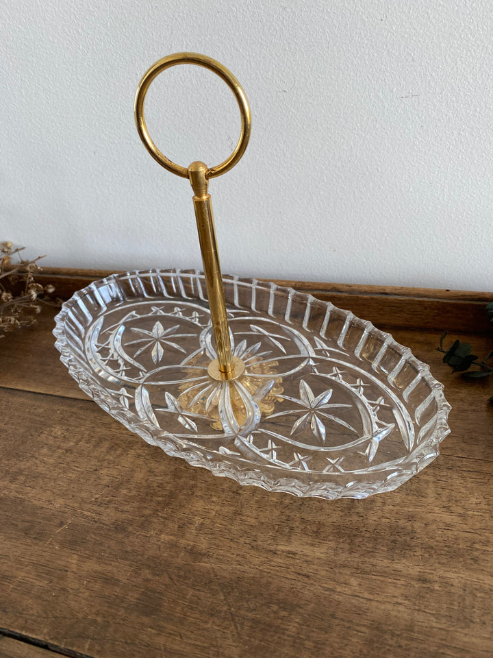 Ramequin en verre taillé et anse dorée
