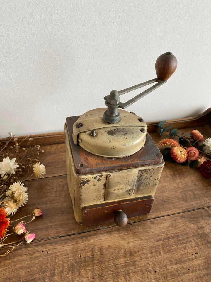 Moulin en bois et métal Japy