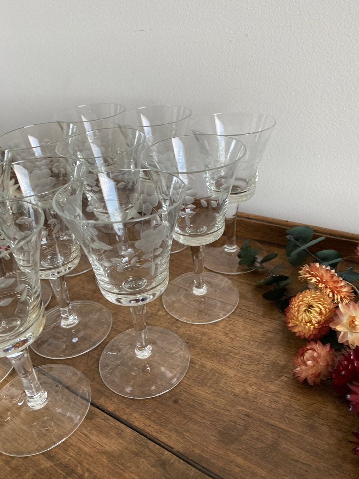 Verres à eau et a liqueur gravés