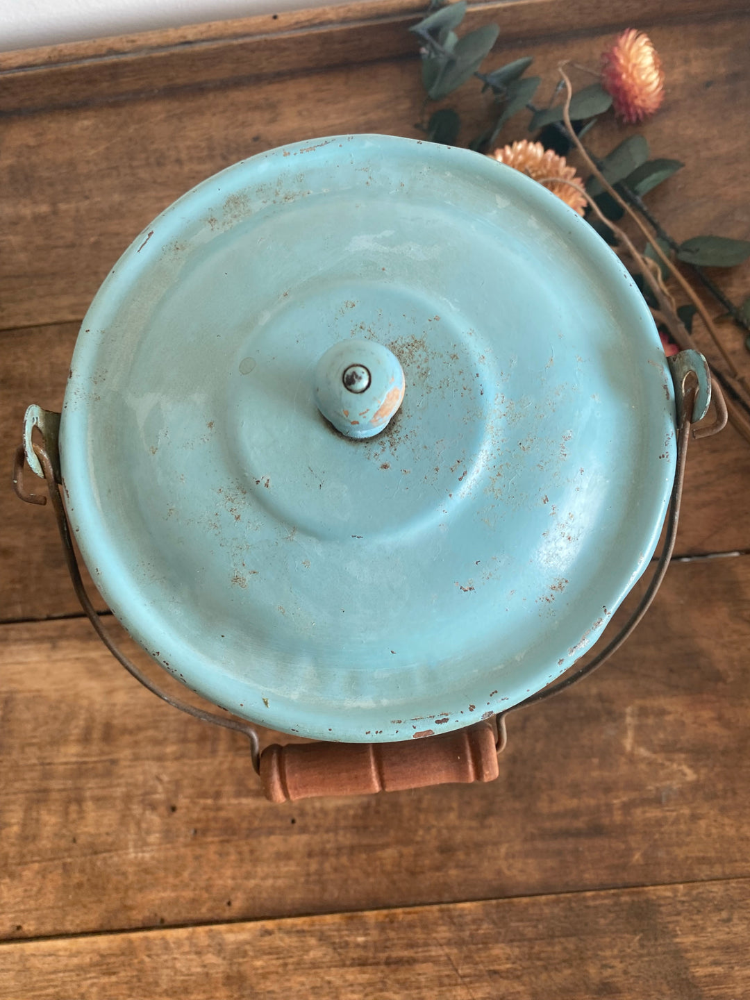 Broc bleu avec son pot assorti