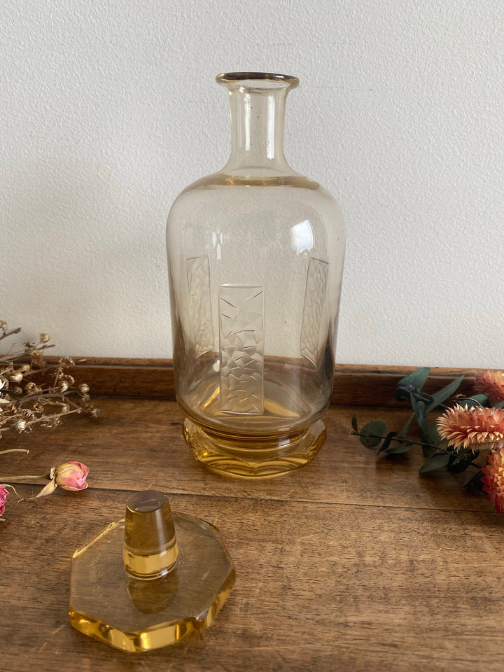 Flacon en verre couleur jaune ocre
