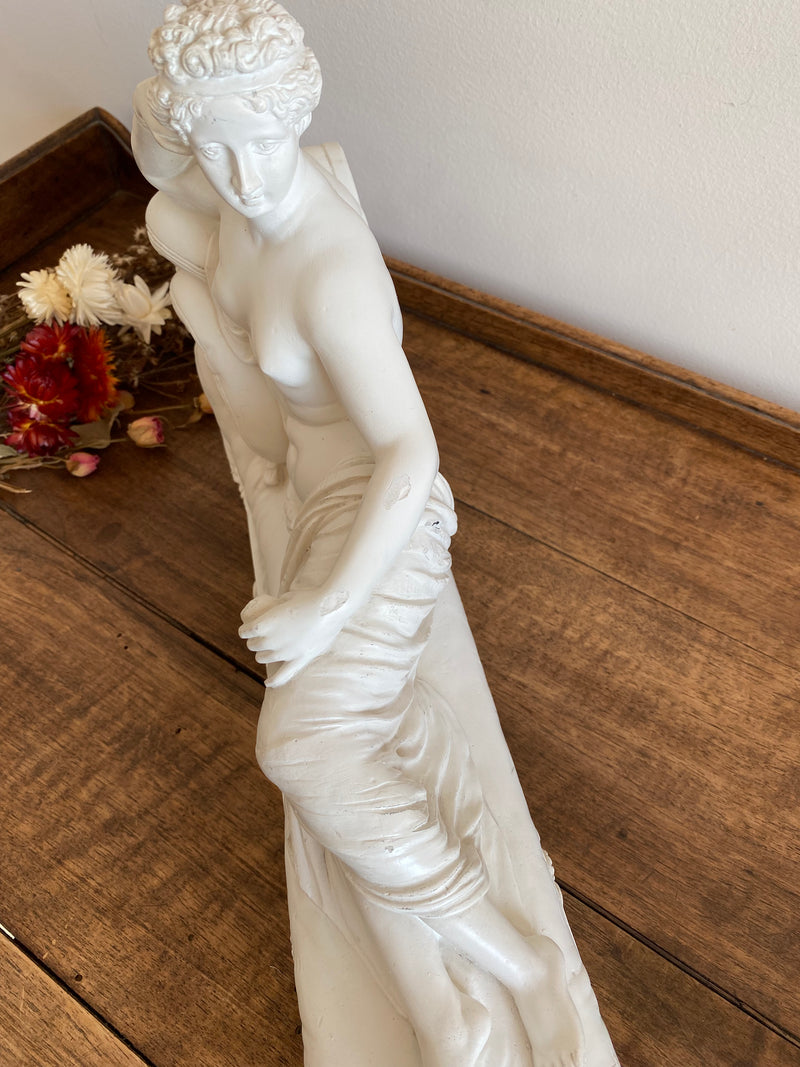 Statuette Pauline Bonaparte méridienne en plâtre
