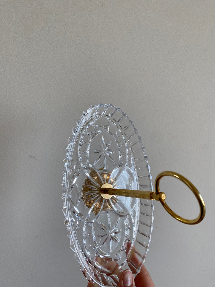Ramequin en verre taillé et anse dorée