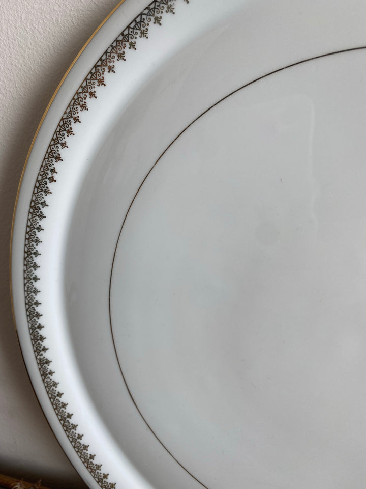 Plat de service blanc et or porcelaine de Limoges