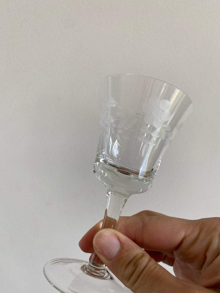 Verres à eau et a liqueur gravés