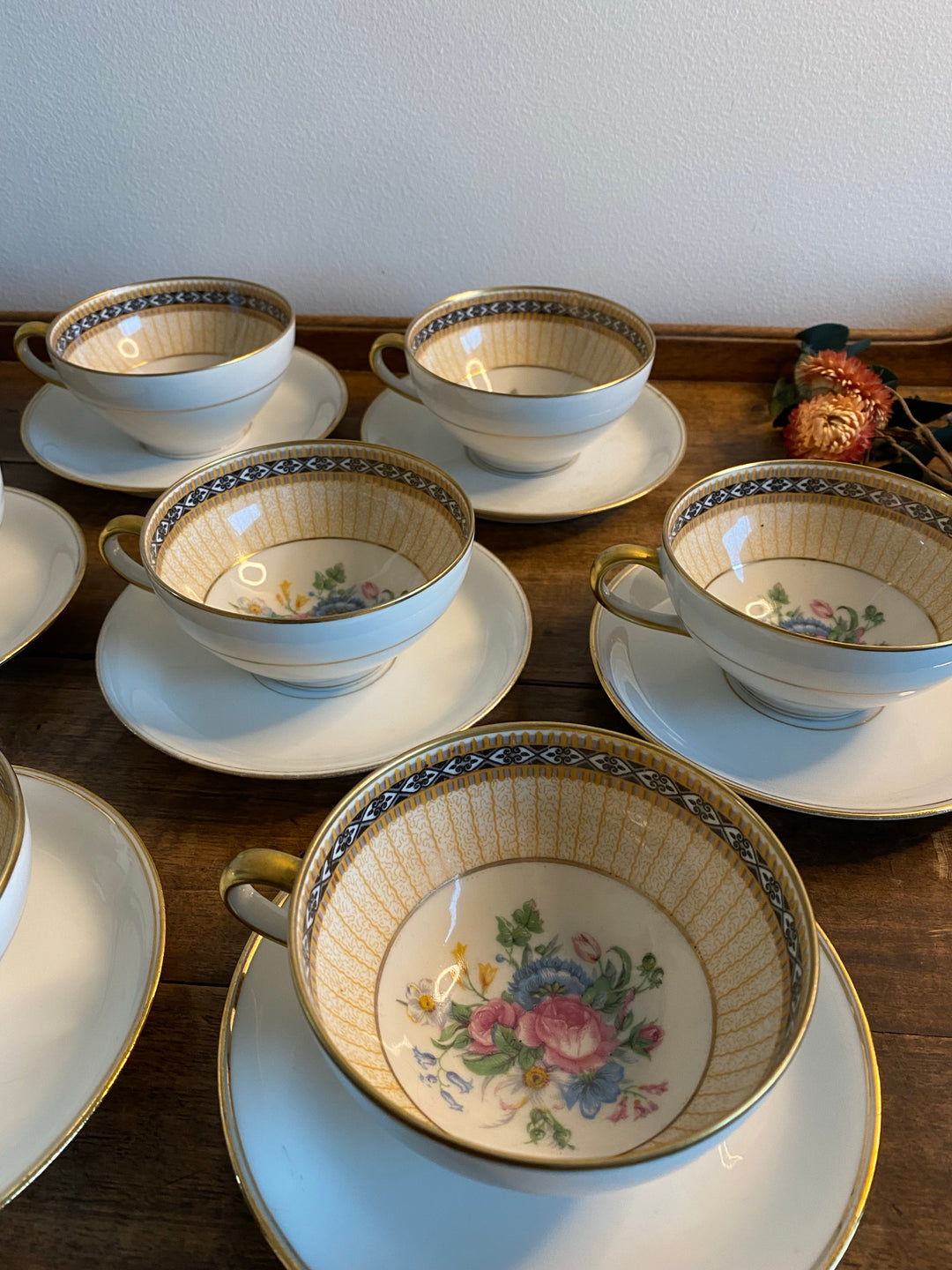 Service à café tasses fleuries Limoges