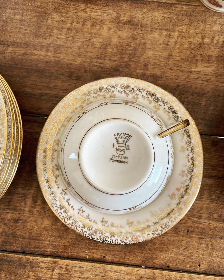 Service à café en porcelaine de Limoges