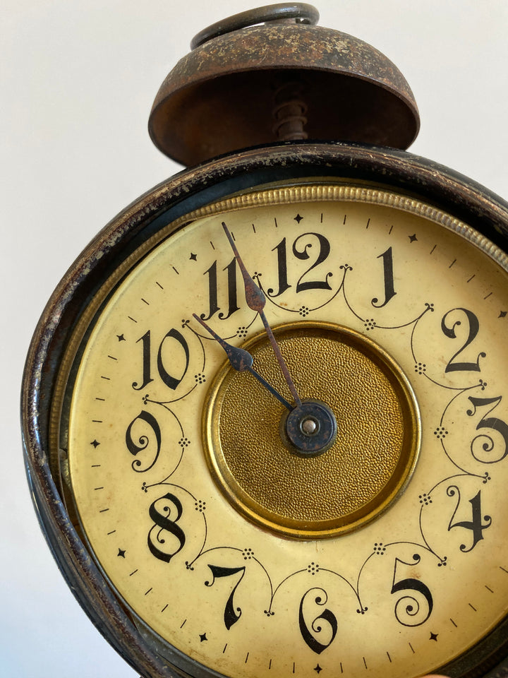 Réveil matin en métal fin XIX