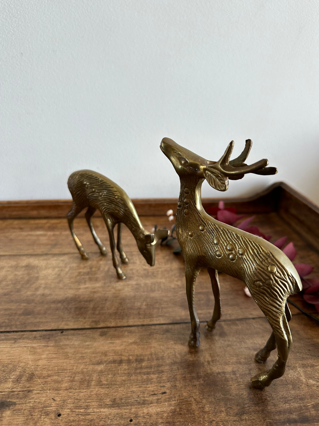 Cerf et biche statuettes en laiton