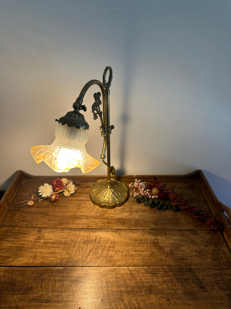 Lampe de bureau style art nouveau globe tulipe