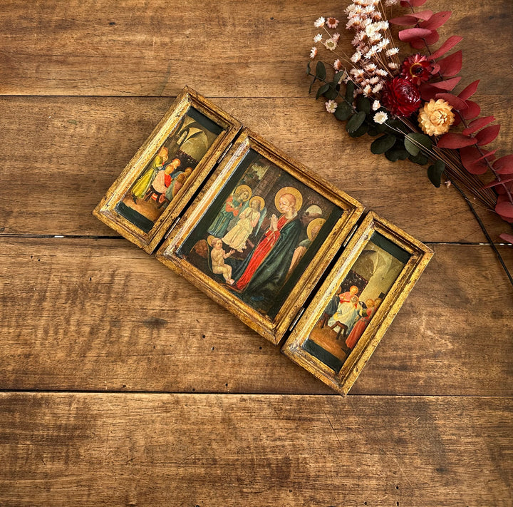 Triptyque religieux en bois forme classique