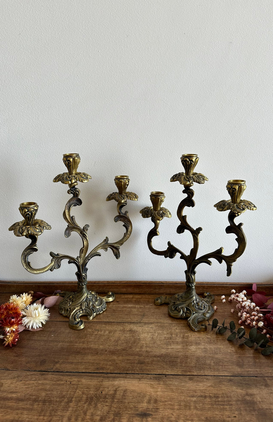 Bougeoirs à trois têtes en bronze style rococo