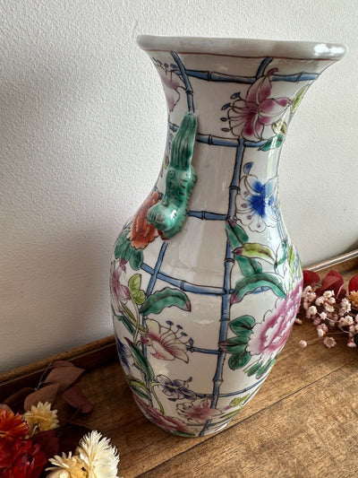 Vase en porcelaine peint à la main