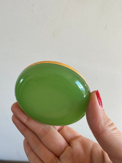 Cendrier en opaline verte cerclé de bronze